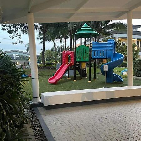 Relaxing City View Aparthotel Manila Exterior photo